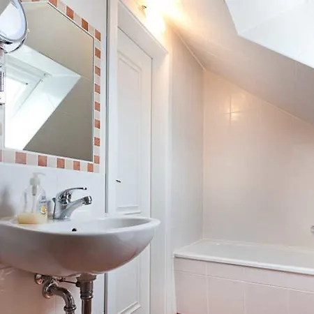 Neu Ferienappartement Mit Balkon I * Binz